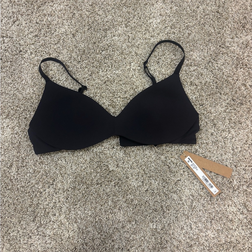 SKIMS Black Wireless Bra
